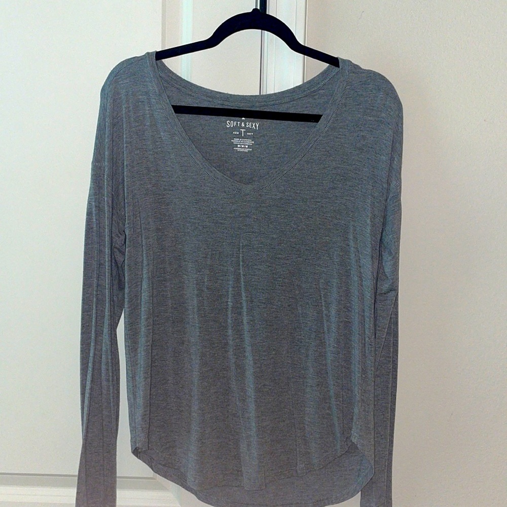 American eagle soft and sexy long sleeve light feeling shirt size Medium